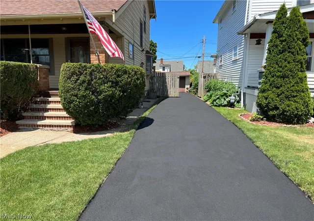 Photo 3 of Single family home for sale at 4710 Maplecrest Ave, Cleveland, OH 44134 | MLS# 5225224 | Listing updated on 2026-09-30