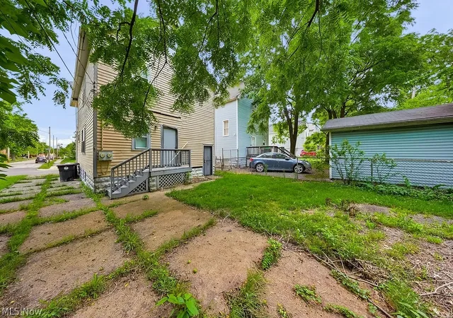 Listing Photo 2 - Condo for sale in building located at 11702 Honeydale Ave, Cleveland, OH 44120 - Unit #