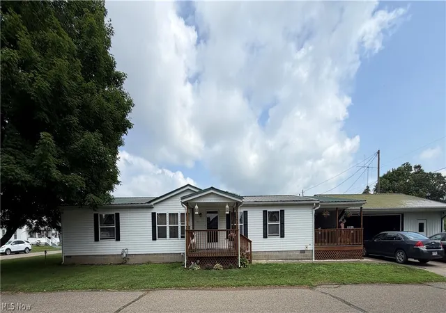 1st image of 310 Poplar St, Newcomerstown, OH 43832 | MLS# 5225597