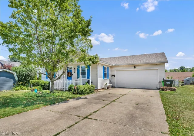 image of 384 25th St Nw, Massillon, OH 44647 | MLS# 5224831