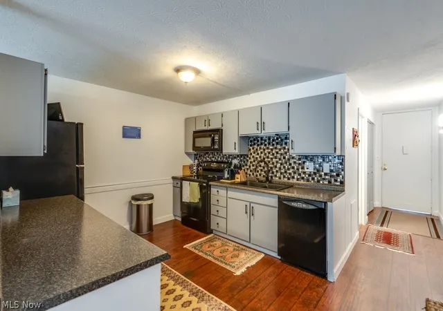 4th image of 2331 E Market St #102, Akron, OH 44312 | MLS# 5223064