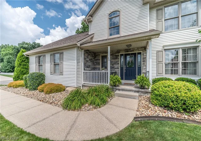 3rd image of 55 Willow Bend Dr, Canfield, OH 44406 | MLS# 5225561