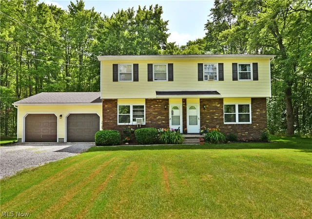 1st image of 6940 Mahoning Ave Nw, Warren, OH 44481 | MLS# 5225473