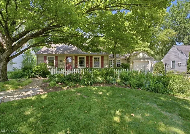 3rd image of 30210 Wolf Rd, Bay Village, OH 44140 | MLS# 5223827