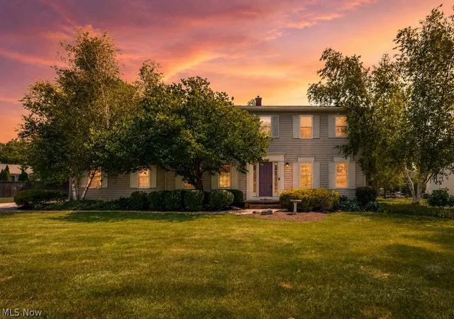 2nd image of 29 Chelmsford Dr, Aurora, OH 44202 | MLS# 5224766