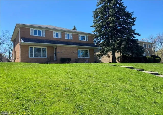 2nd image of 17914 Chagrin Blvd, Shaker Heights, OH 44122 | MLS# 5225341