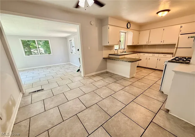 2nd image of 6230 Foxridge Dr, Youngstown, OH 44512 | MLS# 5225575