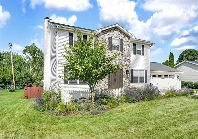 Homes for sale in Columbiana, OH | 144 Hawkins Ln, Columbiana, OH 44408 | MLS# 5222867