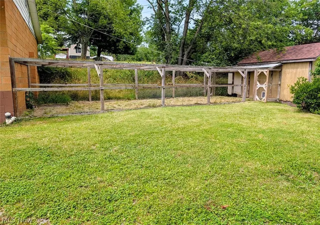 Photo 3 of Single family home for sale at 3102 Canton Rd Nw, Carrollton, OH 44615 | MLS# 5225697 | Listing updated on 2026-08-19
