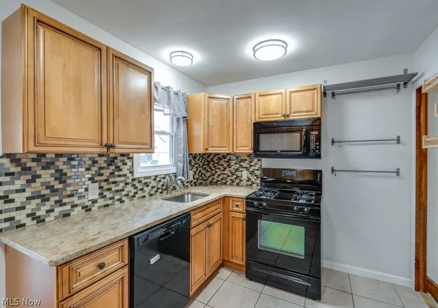 3rd image of 30000 Elgin Rd, Wickliffe, OH 44092 | MLS# 5224376