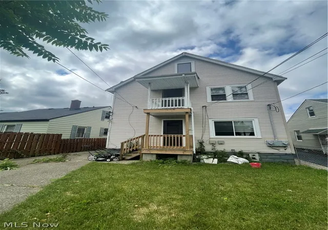 Listing Photo 5 - Condo for sale in building located at 11903 Avon Ave, Cleveland, OH 44105