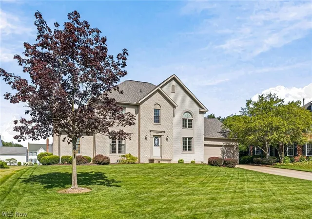 1st image of 5905 Shetland Cir Ne, Canton, OH 44721 | MLS# 5225291