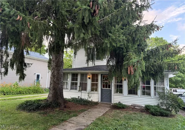 1st image of 14537 Hickox St, Burton, OH 44021 | MLS# 5225452