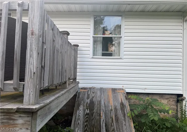 33rd image of 14537 Hickox St, Burton, OH 44021 | MLS# 5225452