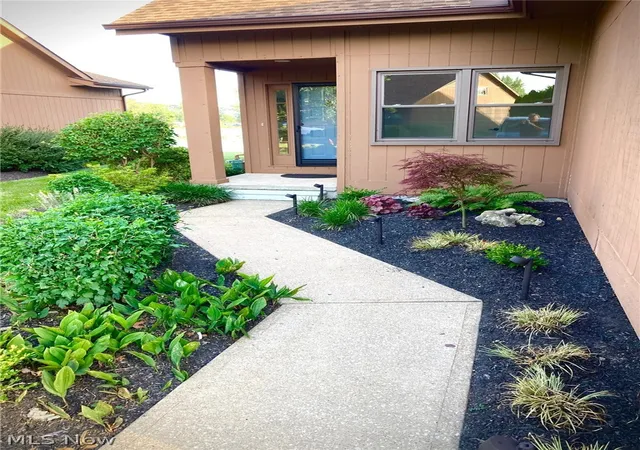 Homes for sale in Port Clinton, OH | 51 N Harbors End Dr, Port Clinton, OH 43452 | MLS# 5225630