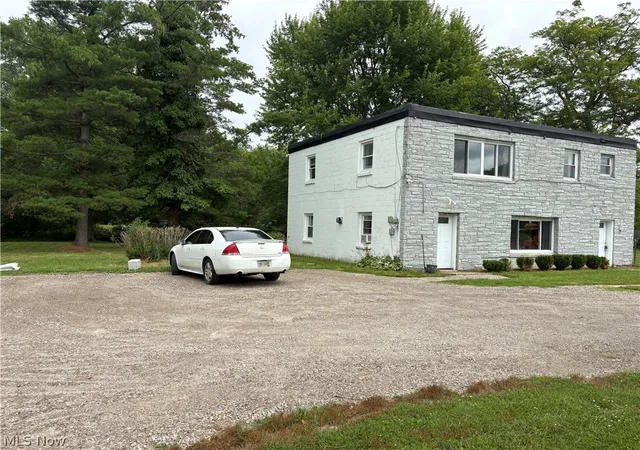 Photo 2 of Multi family home for sale at 4006 Center Rd, Saybrook, OH 44004 | MLS# 5225782 | Listing updated on 2026-08-27