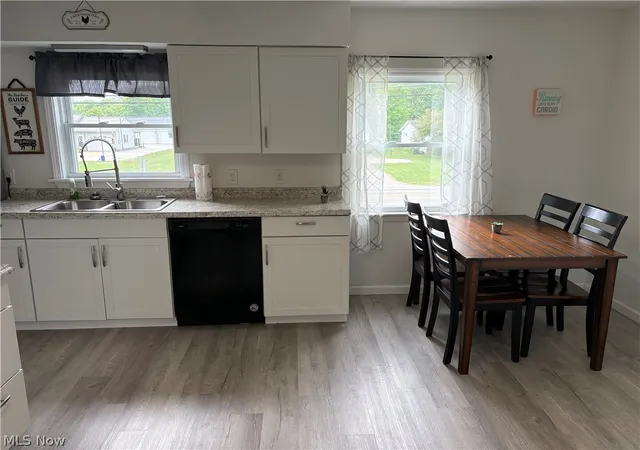 Photo 4 of House for sale at 4006 Center Rd, Saybrook, OH 44004 | MLS# 5225782 | Listing updated on 2026-08-27