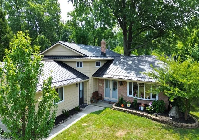 Homes for sale in North Olmsted, OH | 26646 Sudbury Dr, North Olmsted, OH 44070 | MLS# 5225844