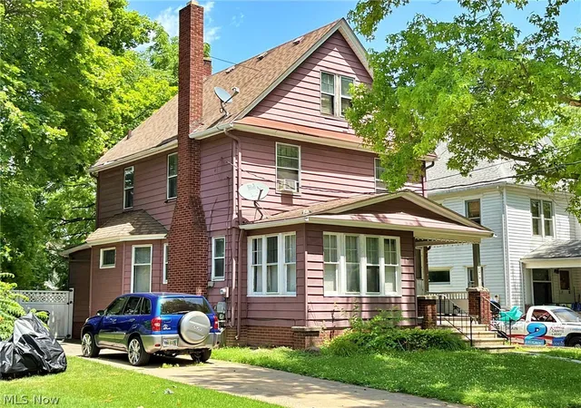 Homes for sale in Elyria, OH | 257 Wooster St, Elyria, OH 44035 | MLS# 5220719