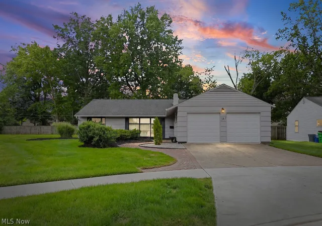 Homes for sale in Berea, OH | 341 Girard Dr, Berea, OH 44017 | MLS# 5225026