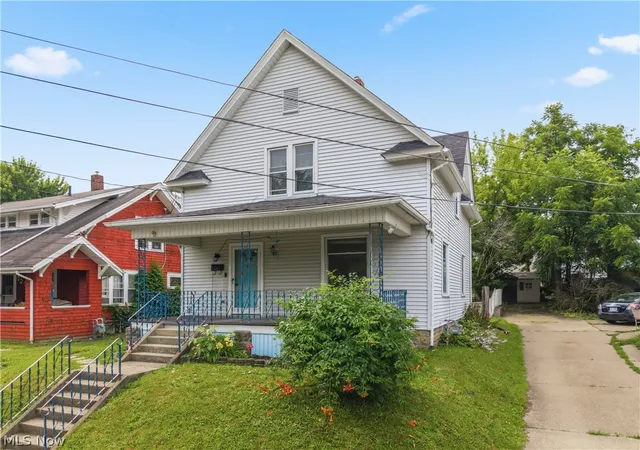 2nd image of 330 W Market St, Alliance, OH 44601 | MLS# 5225778