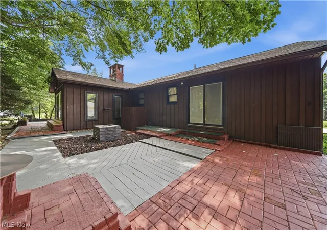 5th image of 3064 Townsend St Nw, Uniontown, OH 44685 | MLS# 5225689