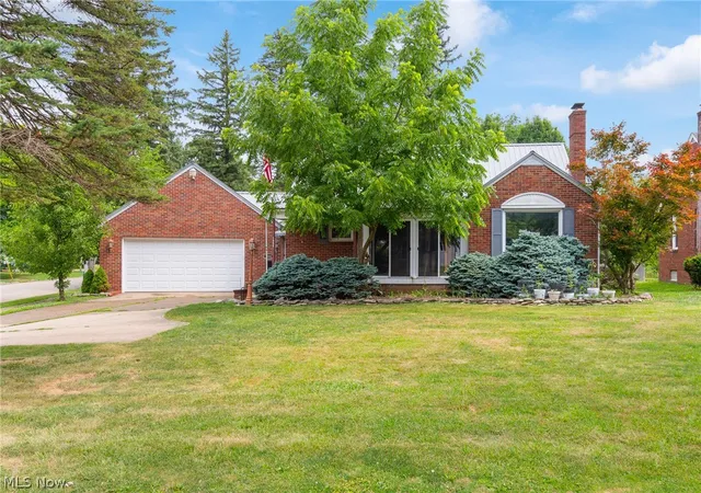 1st image of 1904 Lincoln Wy E, Massillon, OH 44646 | MLS# 5224164
