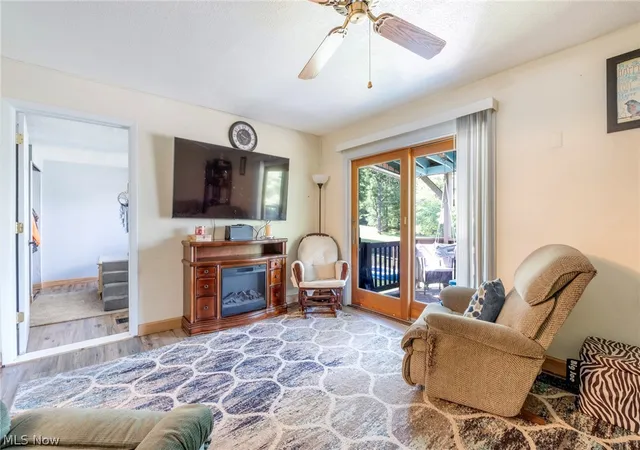 Photo 3 of Sale Pending at 1055 Ohltown Rd, Youngstown, OH 44515 | MLS# 5225515 | Listing updated on 2026-08-26