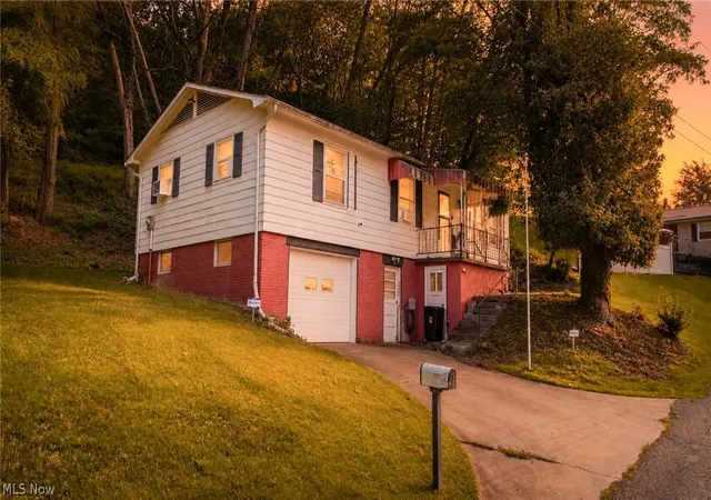 5th image of 820 Mariann Dr, Martins Ferry, OH 43935 | MLS# 5225672