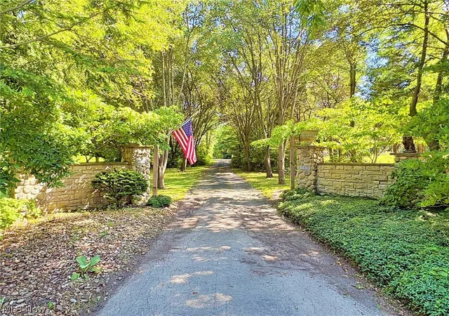 Photo 2 of Single family home for sale at 15818 Darrow Rd, Vermilion, OH 44089 | MLS# 5225895 | Listing updated on 2026-07-22