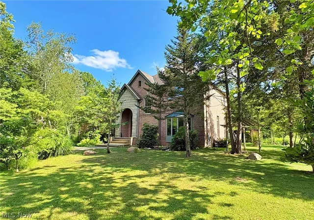Photo 3 of Single family home for sale at 15818 Darrow Rd, Vermilion, OH 44089 | MLS# 5225895 | Listing updated on 2026-07-22