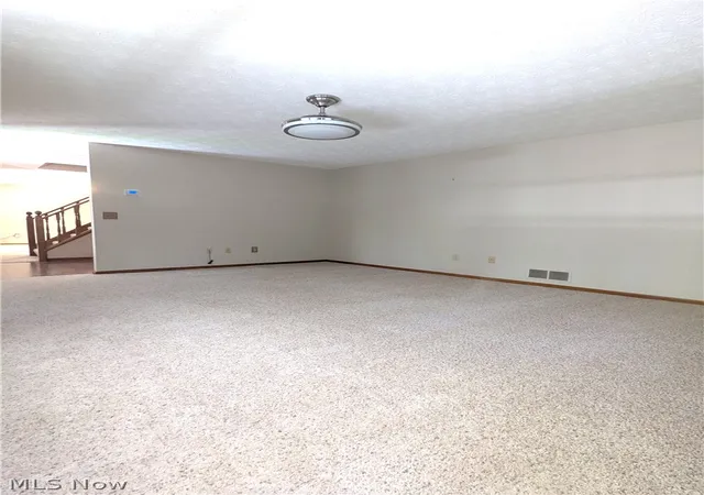 Homes for sale in Kent, OH | 6169 1St Ave, Kent, OH 44240 | MLS# 5225754