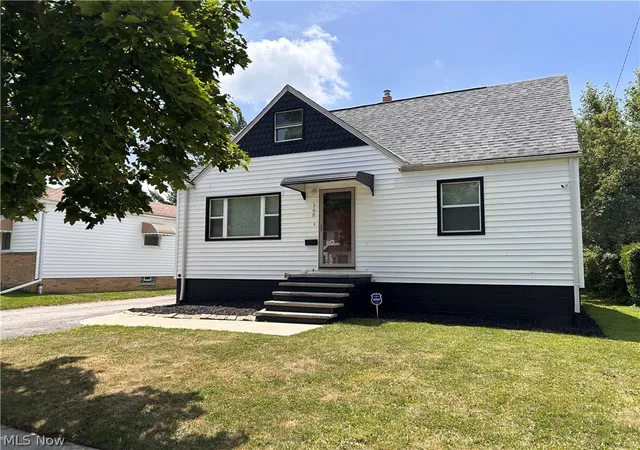 2nd image of 168 Henry St, Bedford, OH 44146 | MLS# 5225960