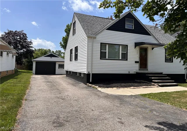3rd image of 168 Henry St, Bedford, OH 44146 | MLS# 5225960