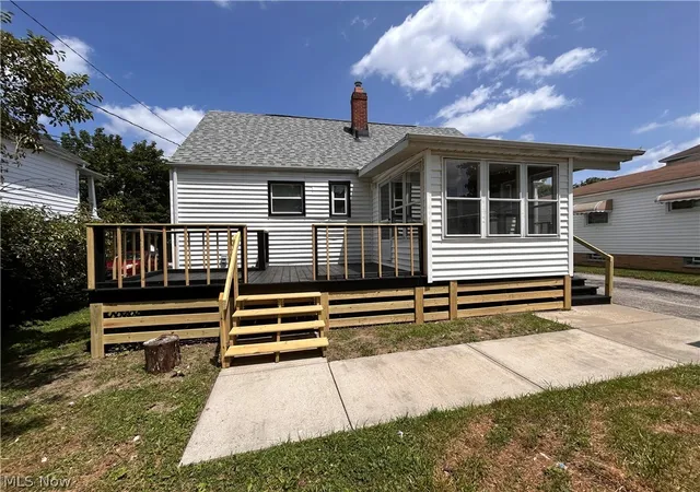 4th image of 168 Henry St, Bedford, OH 44146 | MLS# 5225960