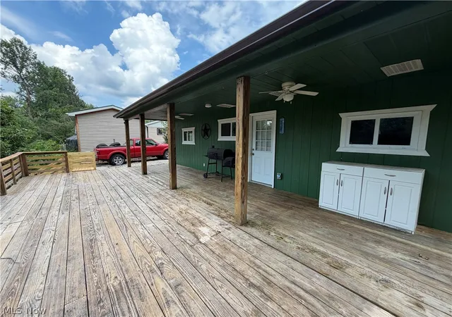 2nd image of 12 Hemlock St, Elizabeth, WV 26143 | MLS# 5225715