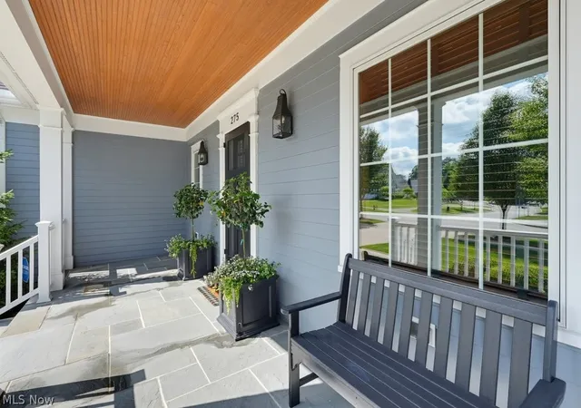 2nd image of 275 Falls Walk Wy, Chagrin Falls, OH 44022 | MLS# 5225229