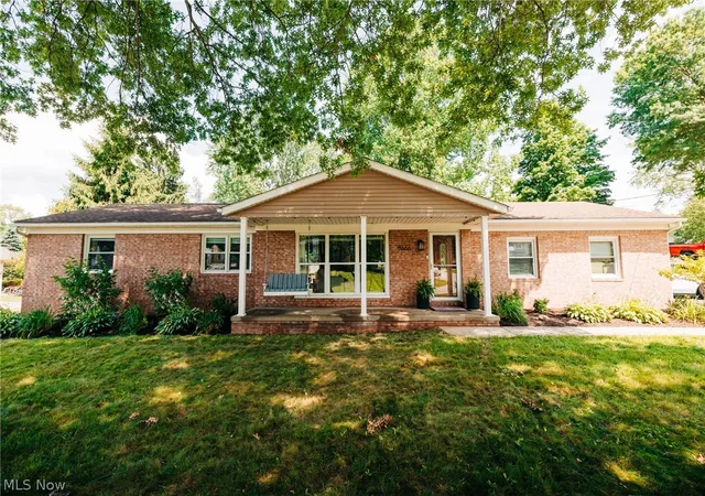 2nd image of 8666 Morning View Ave Nw, Clinton, OH 44216 | MLS# 5225589