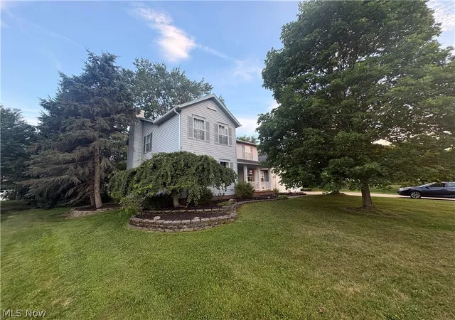 Photo 2 of Single family home for sale at 104 Charter Dr, Northfield, OH 44067 | MLS# 5225598 | Listing updated on 2026-07-11