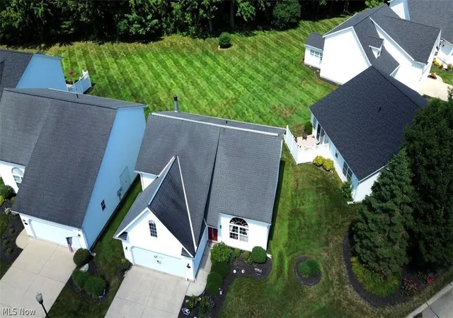 Photo 3 of Sale Pending at 702 Jonquil Ln, Madison, OH 44057 | MLS# 5224491 | Listing updated on 2026-08-18
