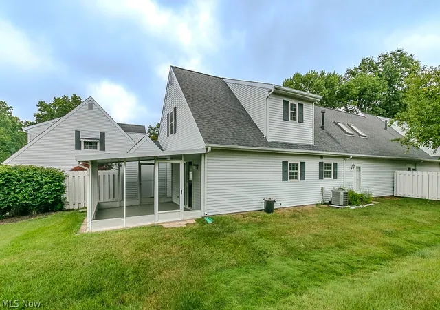 4th image of 9834 Highgate Ct, Concord Township, OH 44060