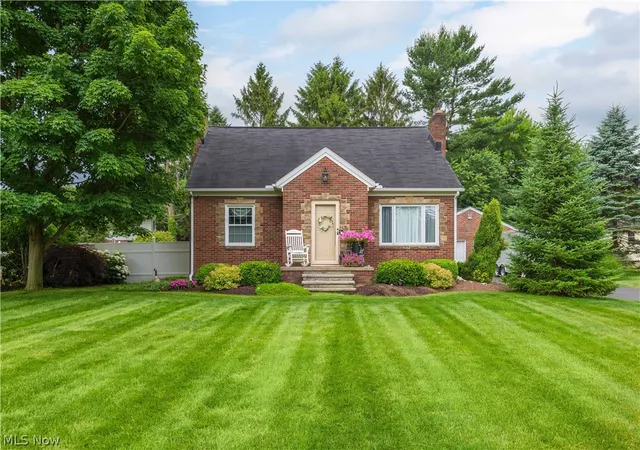 Homes for sale in Amherst, OH | 984 Cleveland Ave, Amherst, OH 44001 | MLS# 5225198