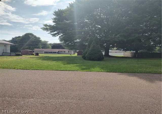 4th image of 602 Oxford Ave, Newcomerstown, OH 43832 | MLS# 5226030