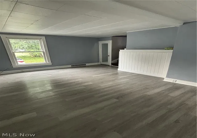 Photo 3 of Single family home for sale at 22 Verdun Dr, Akron, OH 44312 | MLS# 5226039 | Listing updated on 2026-07-21