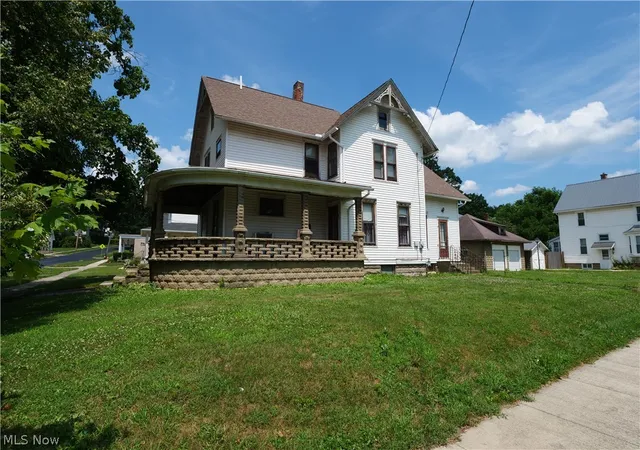 Photo 1 of Single family home for sale at 202 Medina St, Lodi, OH 44254 | MLS# 5225927 | Listing updated on 2026-08-31