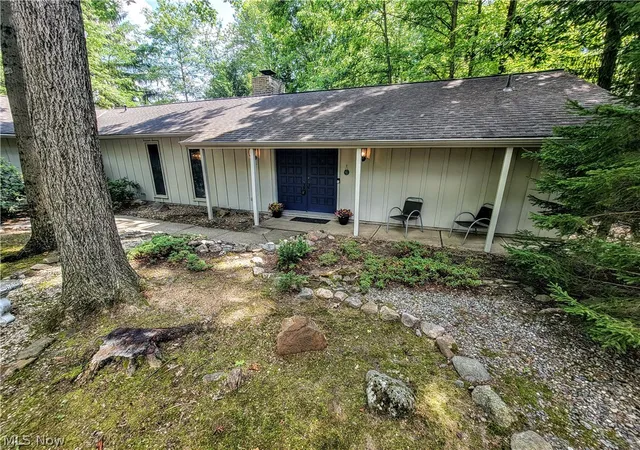 3rd image of 11604 Park Moss Ave, Strongsville, OH 44136 | MLS# 5223674