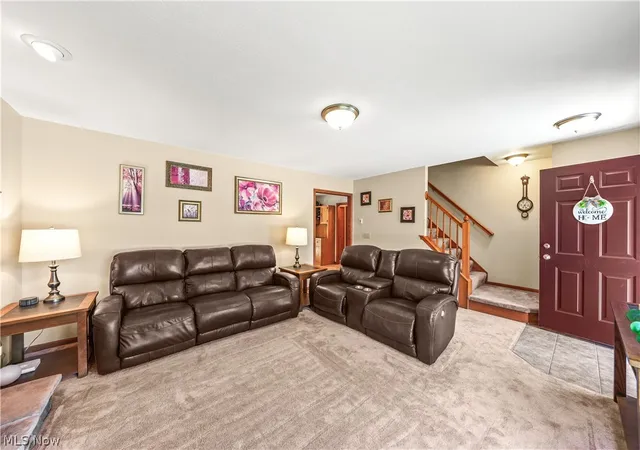 Homes for sale in Ravenna, OH | 4021 Timber Run, Ravenna, OH 44266 | MLS# 5220072
