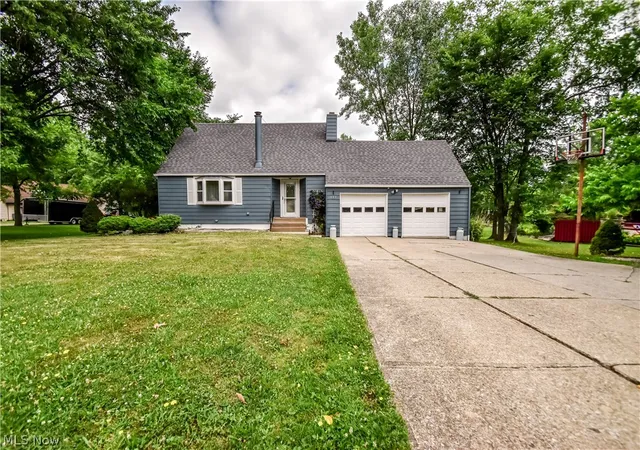 1st image of 339 E Sprague Rd, Seven Hills, OH 44131 | MLS# 5225384