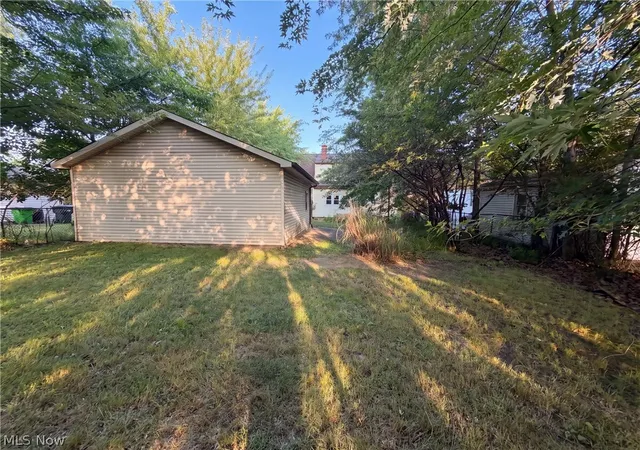 5th image of 845 E 232Nd St, Euclid, OH 44123 | MLS# 5226131