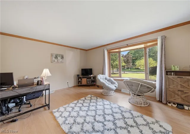 Photo 3 of Sale Pending at 1038 Hampton Dr, Macedonia, OH 44056 | MLS# 5224548 | Listing updated on 2026-08-28